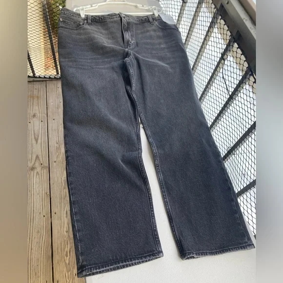 A&F Ultra High Rise The 90s Straight Leg Black Jeans Size 35 Plus Size 20 Short - Picture 8 of 13